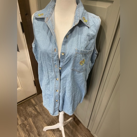Jean Tunic Button Up Tank - Picture 4 of 4